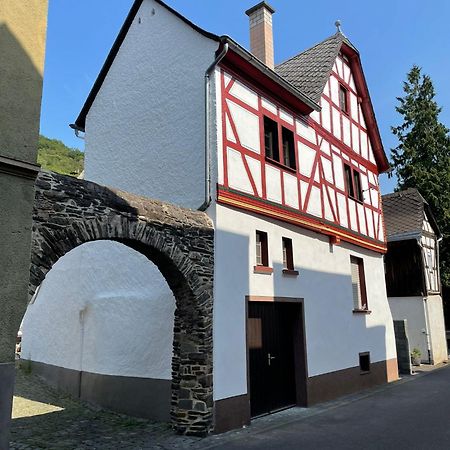Fachwerk-Romantik 2 An Der Mosel تريس كاردن المظهر الخارجي الصورة